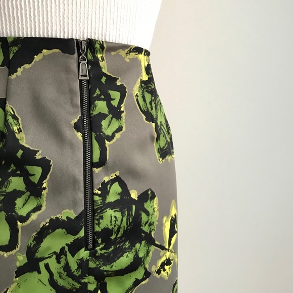 Skirt - Picture 4 of 4